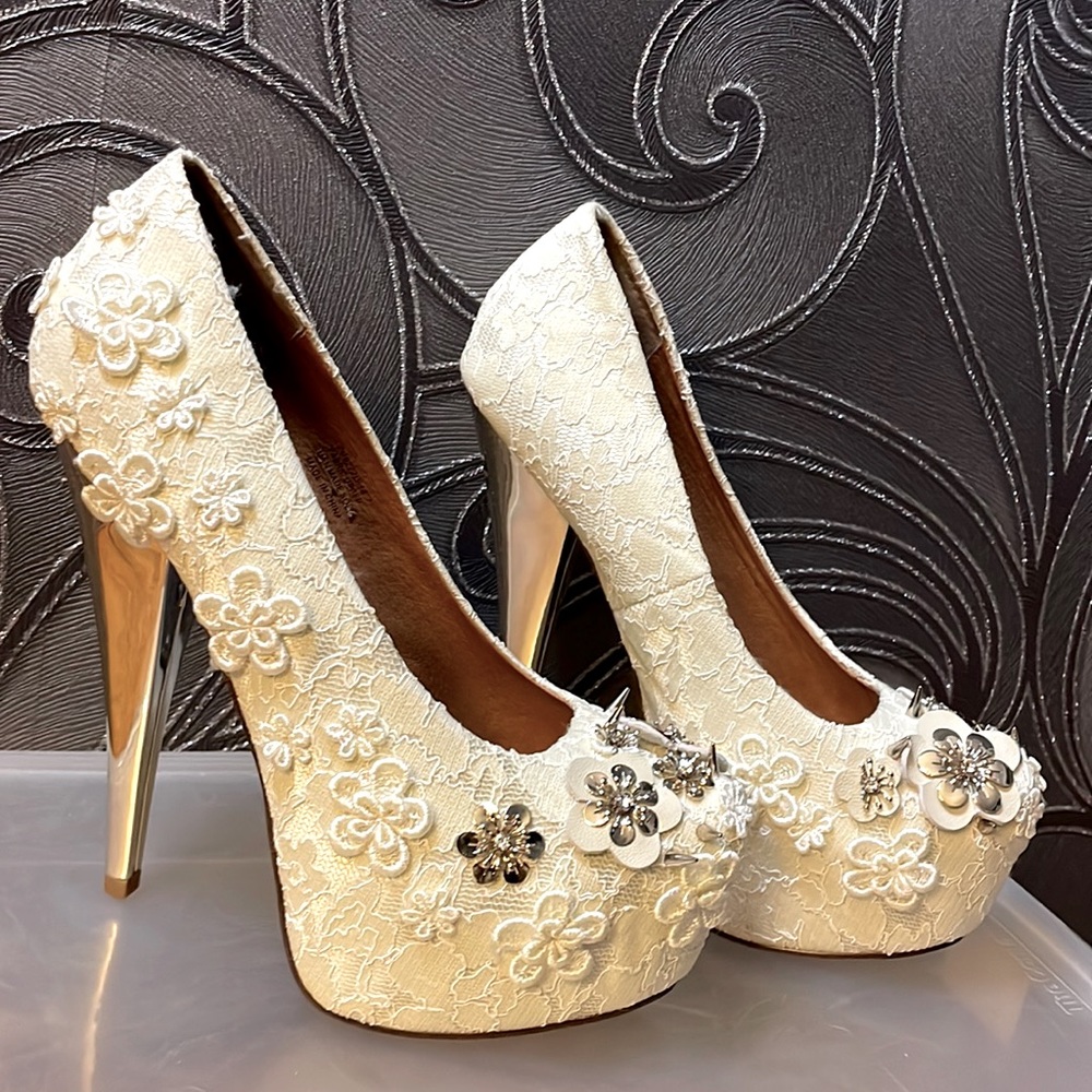 Zigi New York/Soho Platform Heels